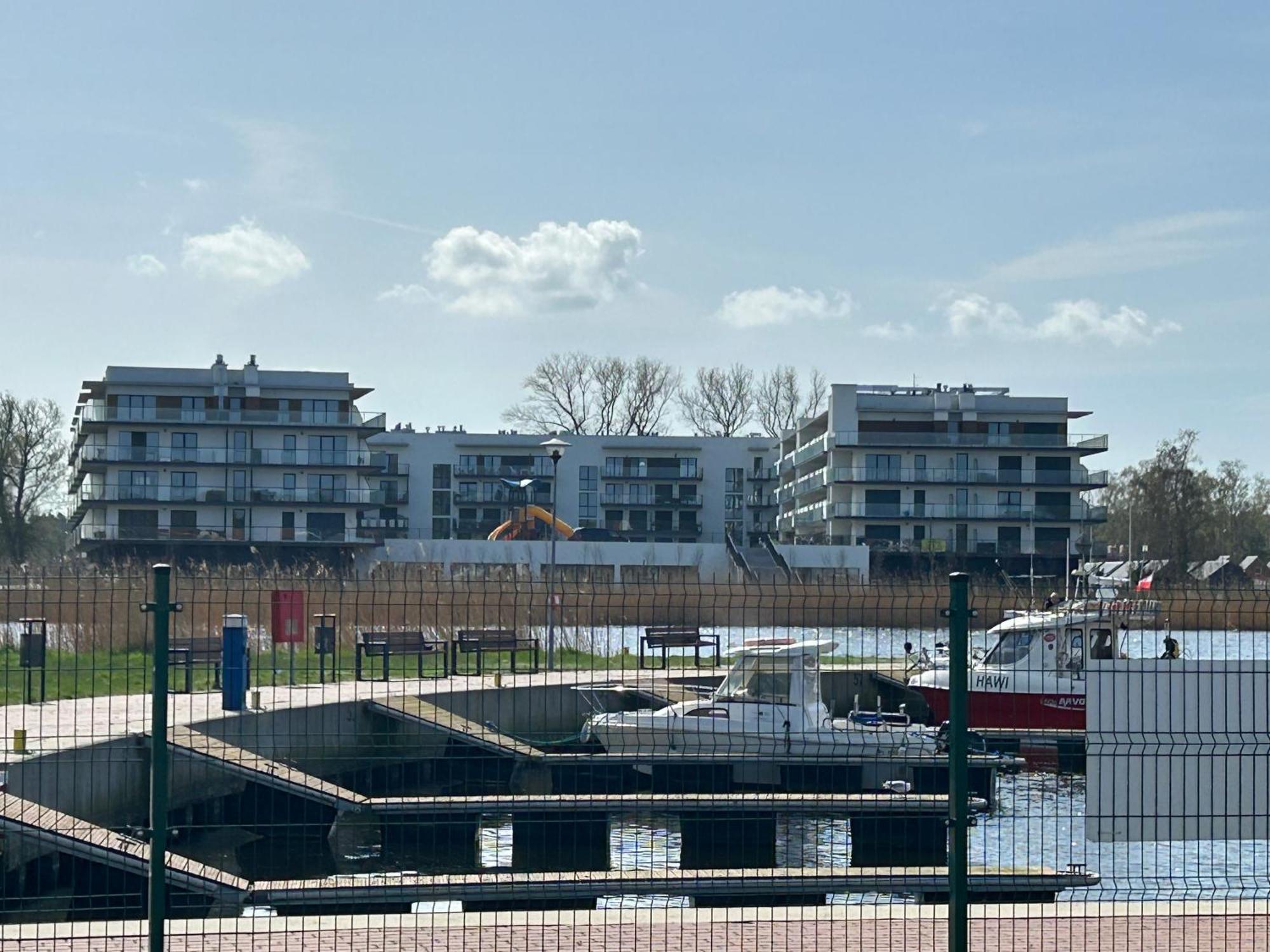 Blue Marina Lägenhet Dziwnów Exteriör bild